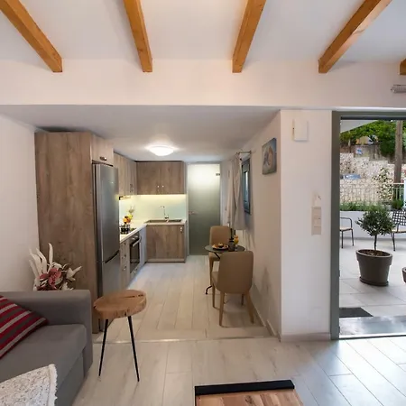 Casa Demi Nyaraló *